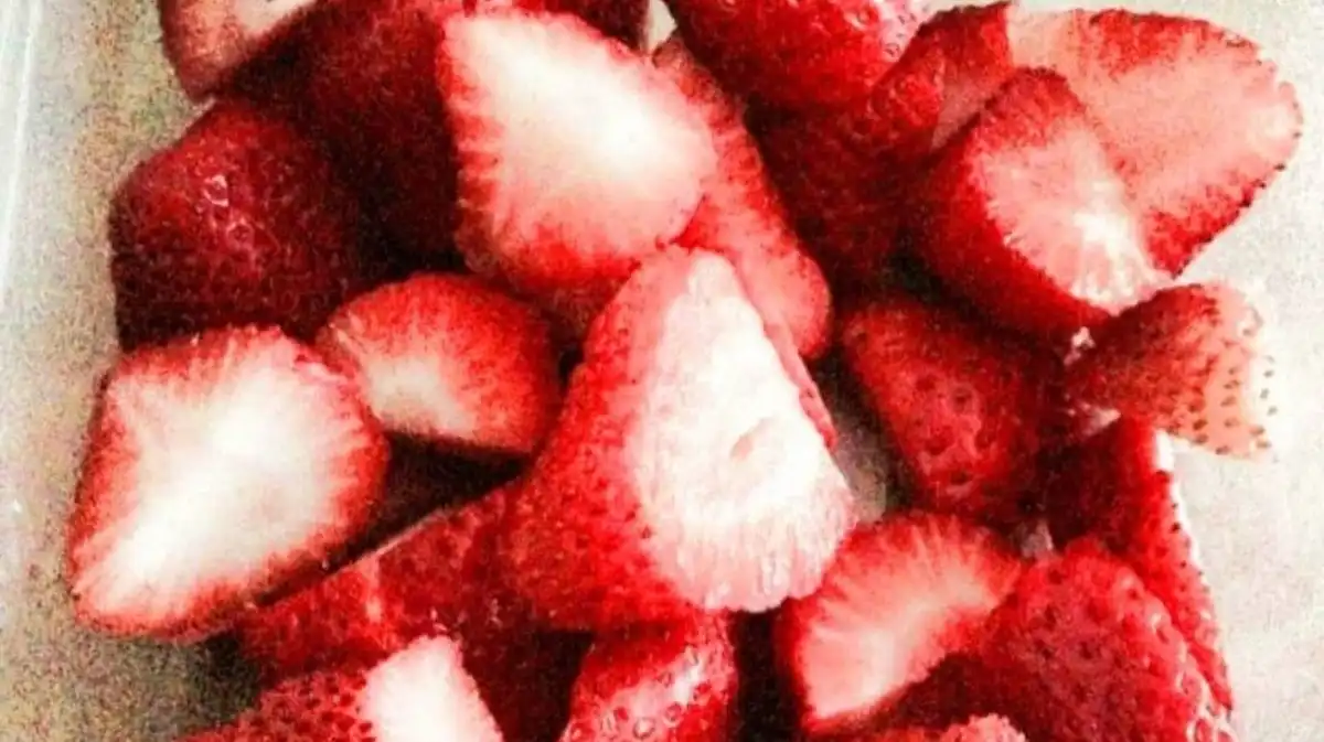 strawberry related hepatitis a